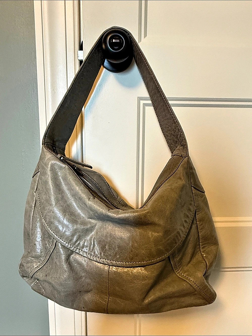 Kenneth Cole Reaction Women's Gray Hobo Shoulder Bag